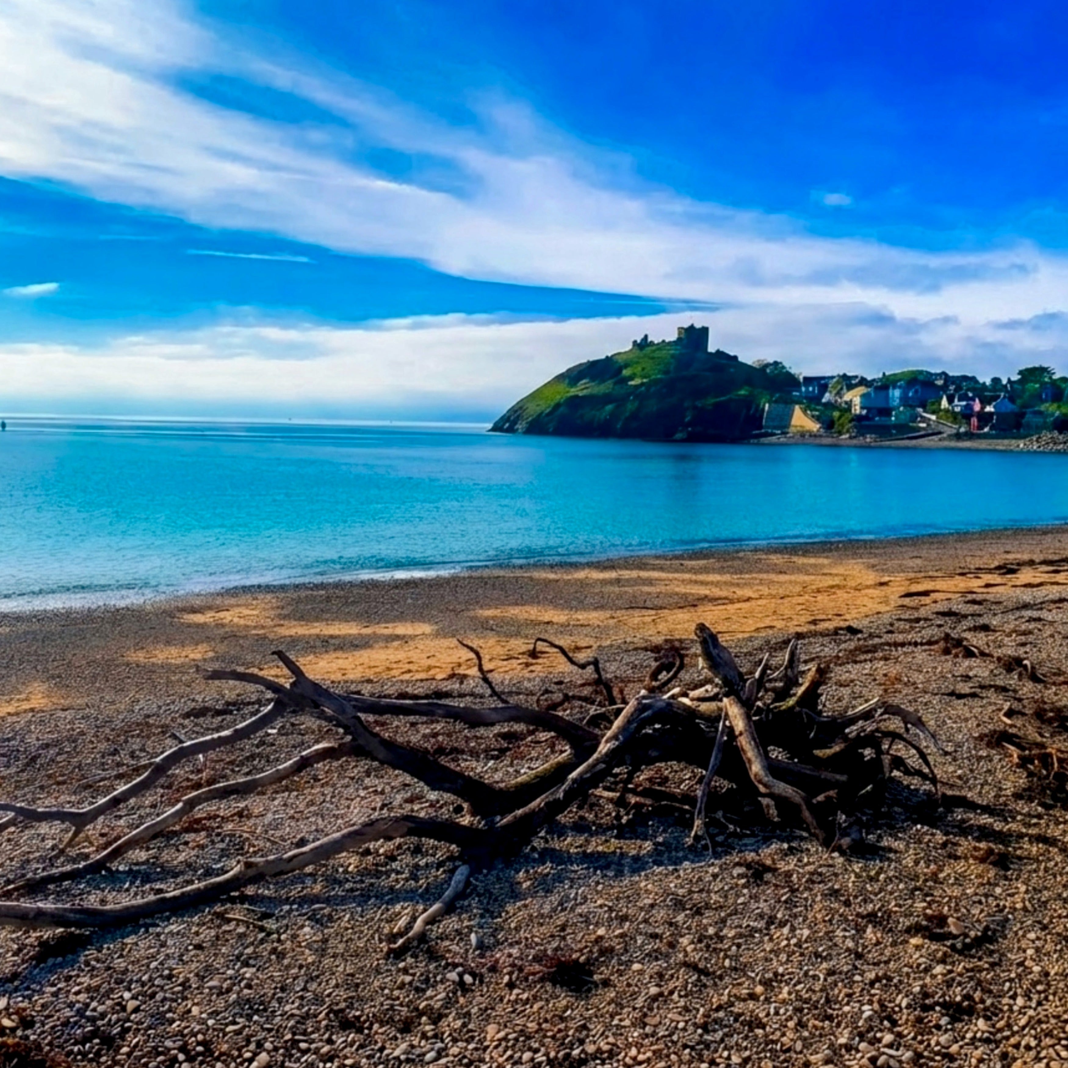 Castell Cricieth/Criccieth Castle and Beach greetings card. 150mm x 150mm